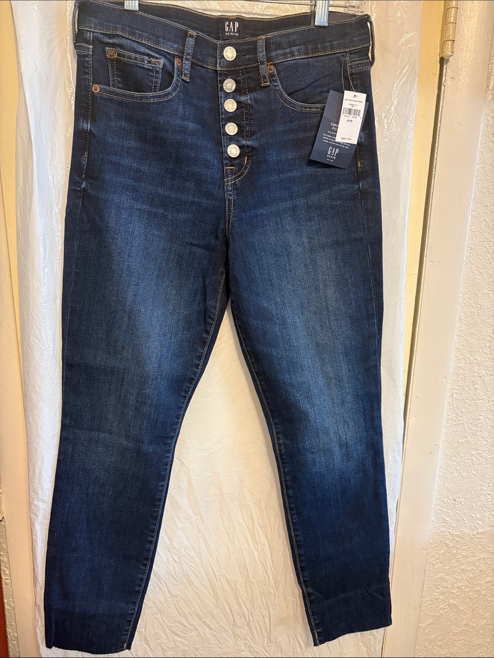 GAP High-Rise Button-Fly Skinny Jeans in Dark Wash